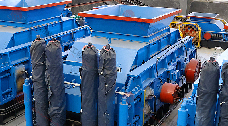  鈉長石大型全自動液壓對輥制砂機價格多少？