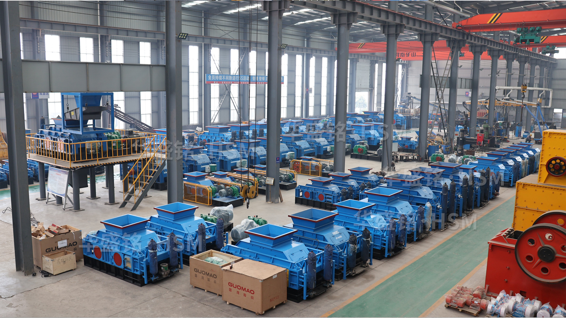 砂廠回料處理難？大型對輥破碎機(jī)助您成品率上升，成本直降降低