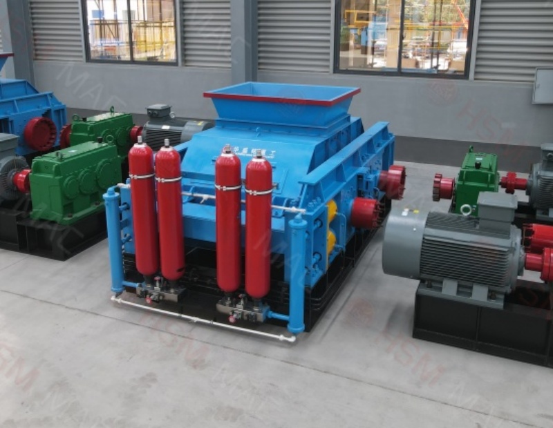 鎢礦石破碎機(jī)